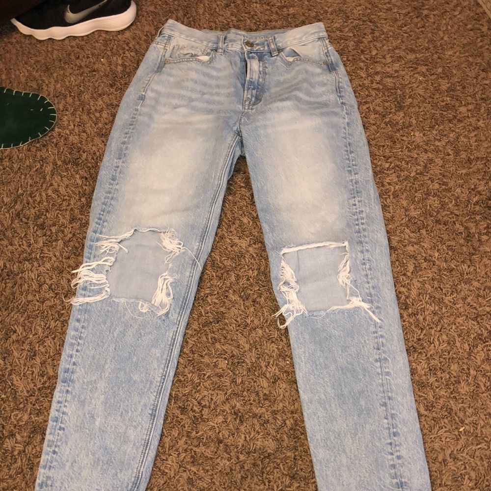 American Eagle Mom Jeans